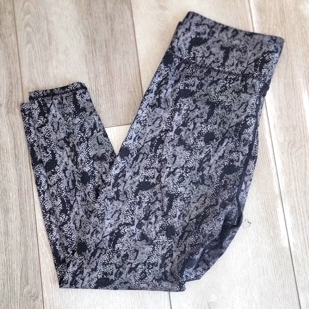 Cut the Frills Leggings